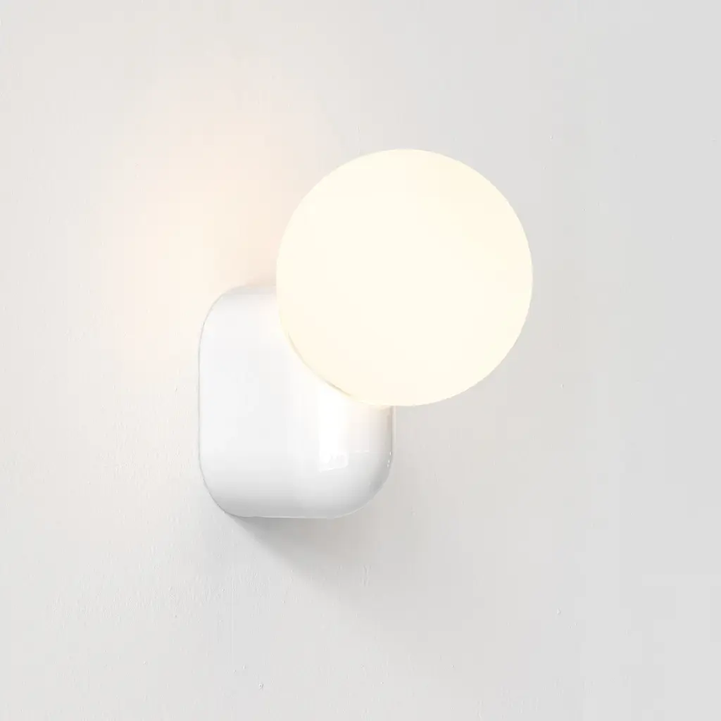 ASTRO LIGHTING 1472001 | LYRA WALL SINGLE - GLOSS GLAZE WHITE